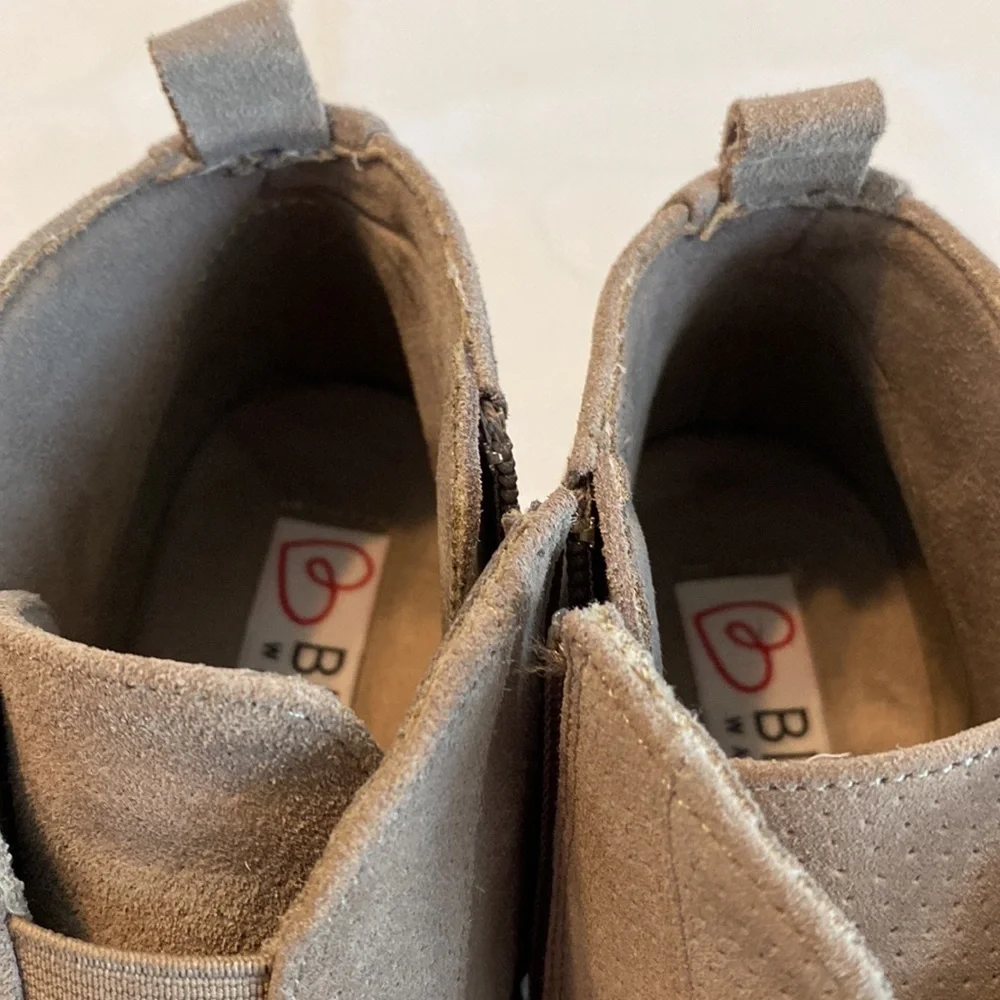 Blondo Gatsby Wedge Waterproof Sneakers Size 5.5 M